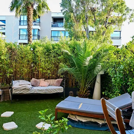 Tres Bel Jardin Et Jacuzzi Appartamento Mandelieu